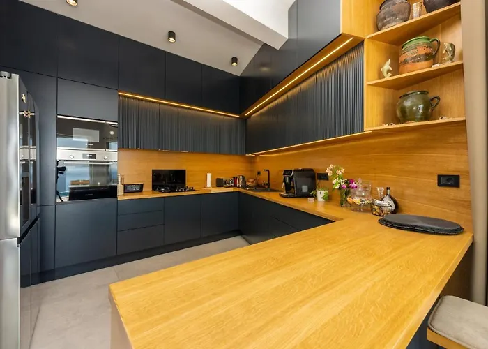 Murn * ツリクヴェニツァ