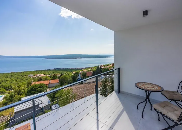 別荘 Murn ツリクヴェニツァ