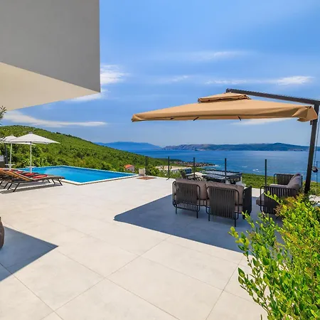 בית נופש Murn *